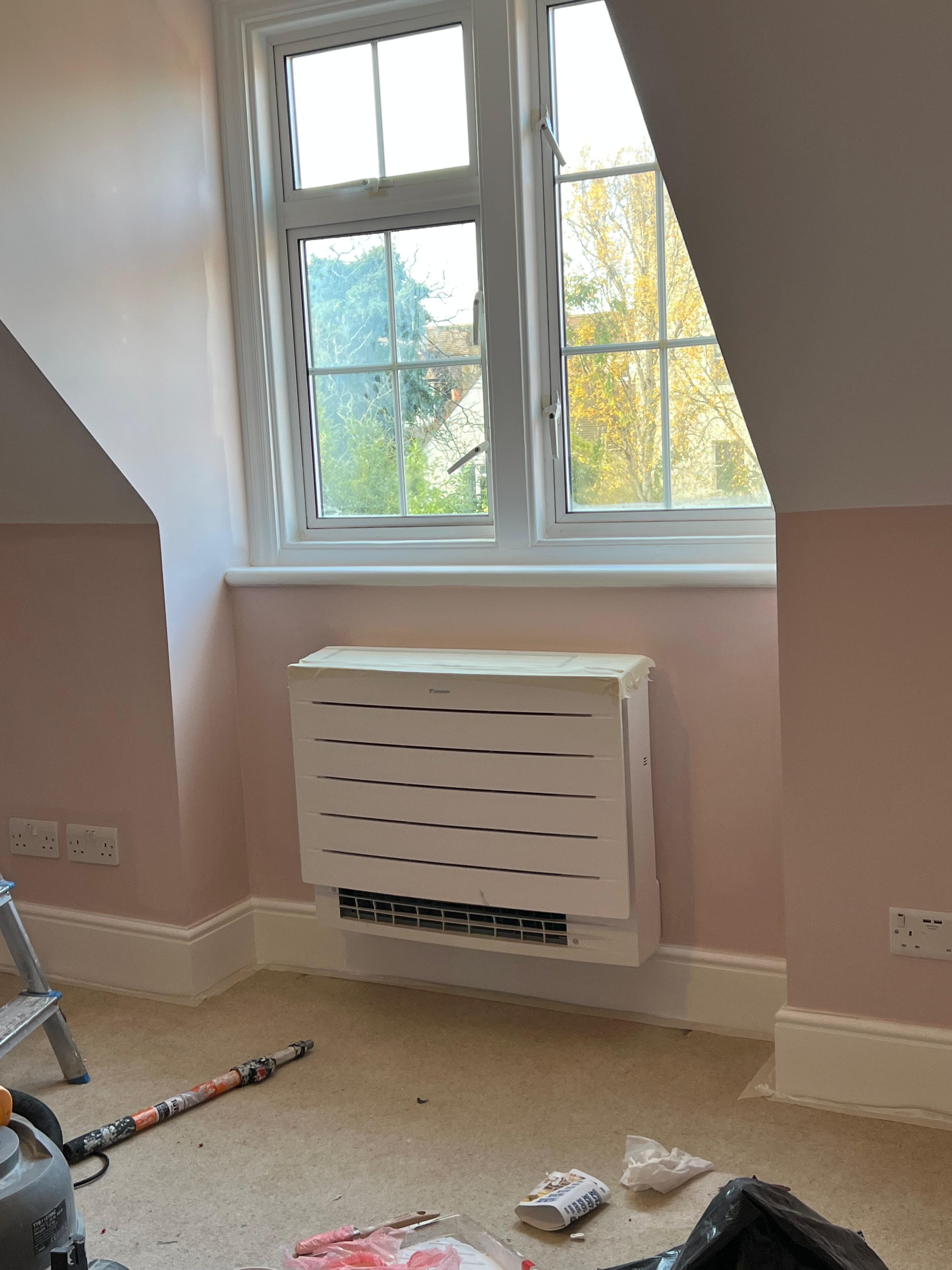 Daikin Perfera floor-standing unit installation