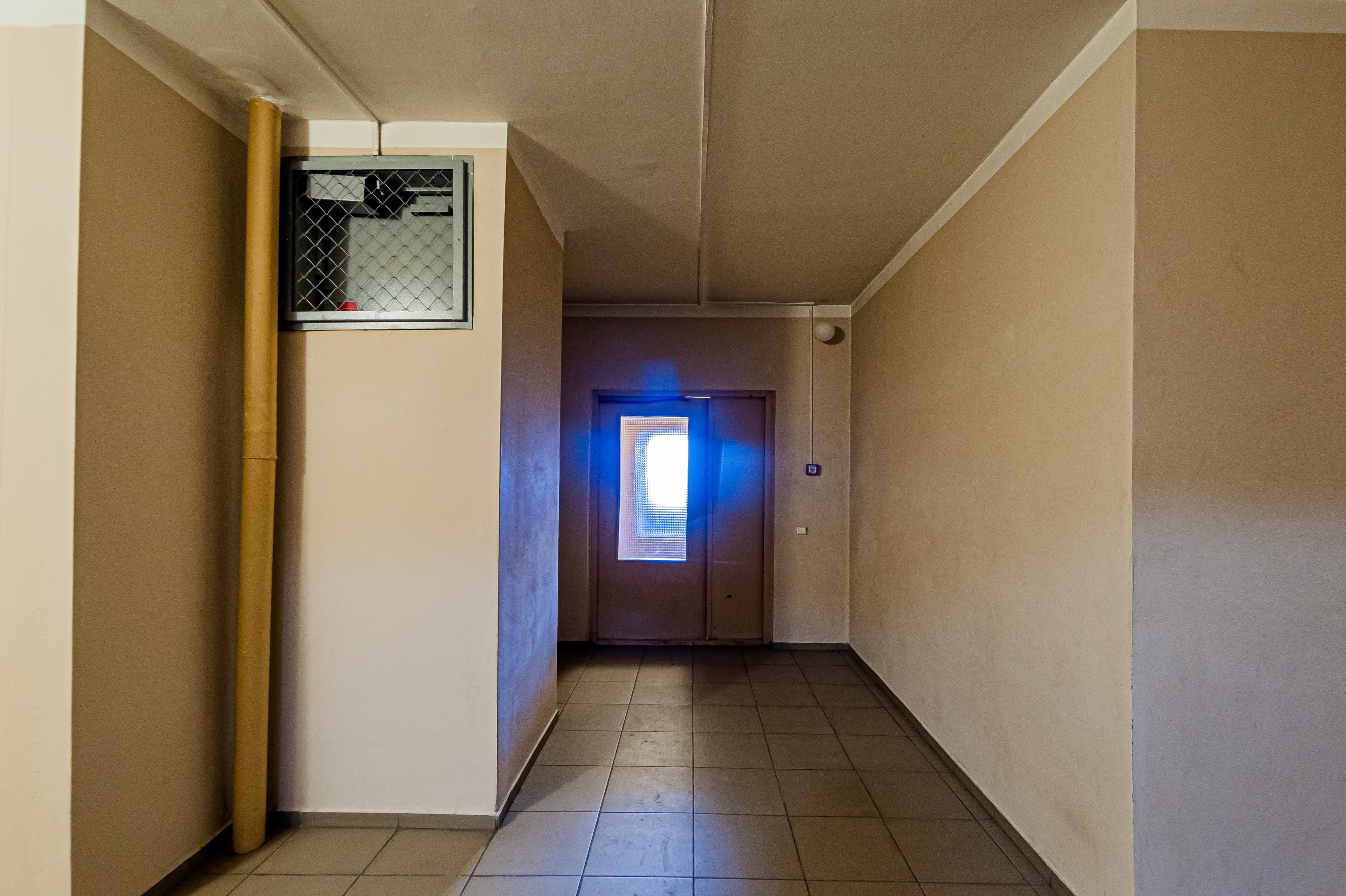 Prepared indoor work area with access route protected before installation